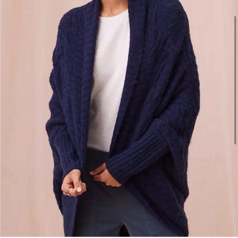NWOT Lou & Grey Cocoon Cardigan